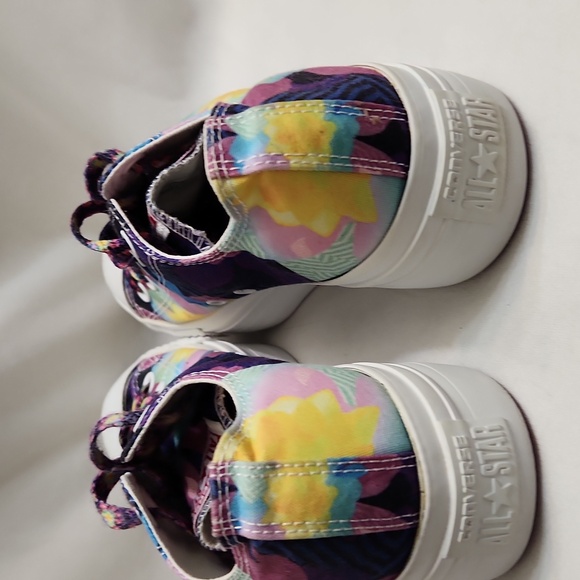 Converse All Star Low Lace-up Multicolored Floral Canvas Sneakers (w size 9) - Picture 9 of 16